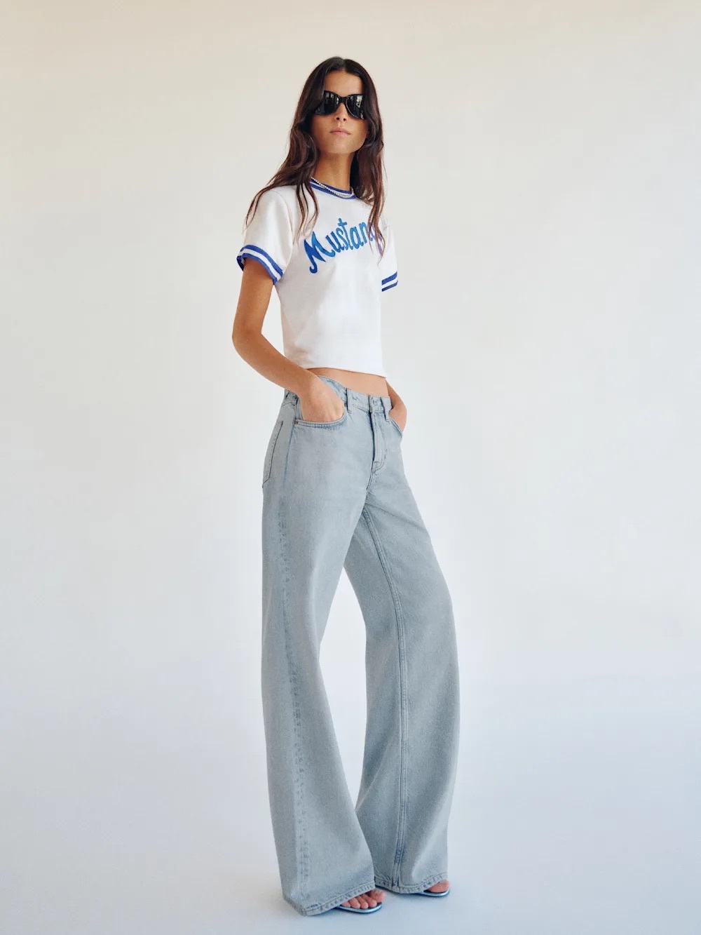 Reformation Cary Low Rise Slouchy Wide Leg Jeans Blue - Size 29
